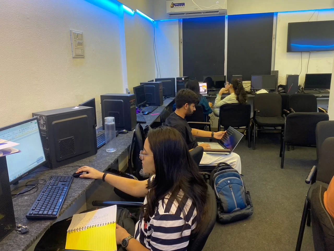 Computer Lab at ExtraBits Academy | Practical IT Training in Surat